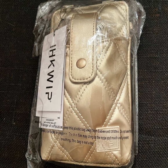 IHKWIP Ring Ring Cellphone crossbody RFID wallet bag purse NWT metallic neutral - Picture 7 of 8